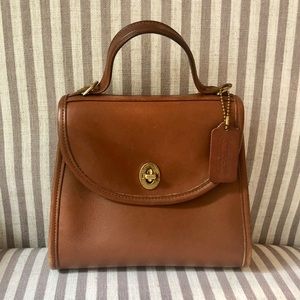 Vintage Coach Regina 9983 British Tan
